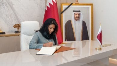 الأميرة ريما بنت بندر تقدم واجب العزاء في الشيخ حمد بن خليفة آل ثاني بسفارة قطر في واشنطن