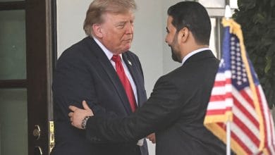 ترامب يبحث تعزيز التعاون مع رئيس الوزراء العراقي في البيت الأبيض